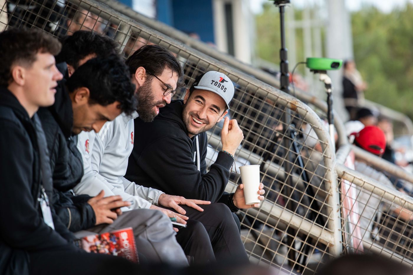 Jugadores juntos en el ETURE Showcase